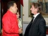 Chávez recibe a Sean Penn. Foto: Prensa Miraflores 