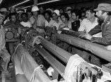 Fidel Castro en el combinado textil de Santa Clara, 4 de abril de 1979