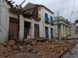Derrumbe causado por los vientos del huracán Gustav en la céntrica calle del Medio en la provincia de Matanzas, 30 de agosto de 2008 AIN FOTO/Marisol RUIZ SOTO