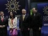 Raúl Castro, el Presidente Daniel Ortega y Rosario Murillo, esposa de Ortega, en el recibimiento a mandatarios de CELAC. Junto a Murillo, el Canciller cubano Bruno Rodríguez