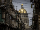 La Habana y sus contrastes. Foto: Irene Pérez/ Cubadebate.