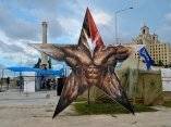 Fortaleza. Mural por la paz, de la Brigada Martha Machado en el Malecón de La Habana