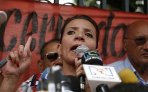 Xiomara: regrese o no Mel, los hondureños tienen el poder y razones para luchar