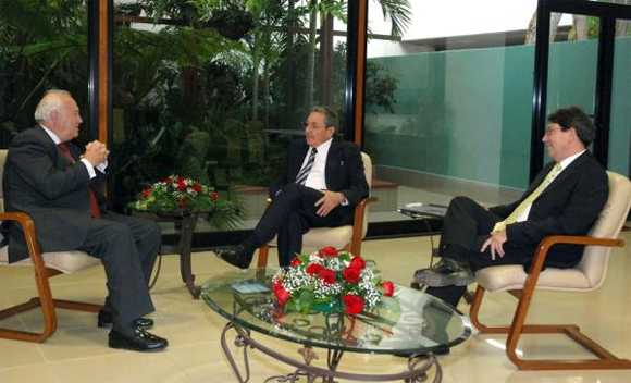 Encuentro de Raúl Castro con canciller de España