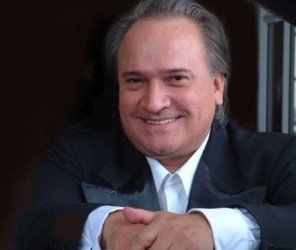 Frank Fernández en gala inaugural del Cubadisco