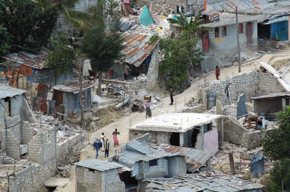 Secuelas del terremoto de 7 grados en la escala de Reatch del pasado 12 de enero en Puerto   Principe, Haití, el 16 de enero de 2010. AIN Foto: Juvenal BALAN /Periódico Granma /Enviado Especial