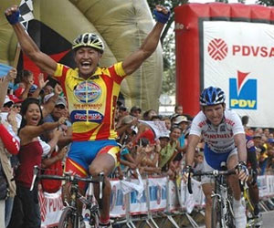El venezolano Wilmen Bravo lidera la Vuelta a Cuba tras ganar la tercera etapa