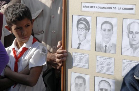 Acto por el 50 aniversario de la explosión del barco francés "La Coubre" en el puerto de La Habana, Cuba, el 4 de marzo de 2010 AIN FOTO/Omara GARCIA MEDEROS