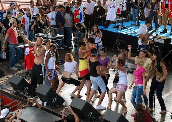 Calle 13 en concierto en la Tribuna Antimperialista de La Habana. Foto: Raúl Pupo