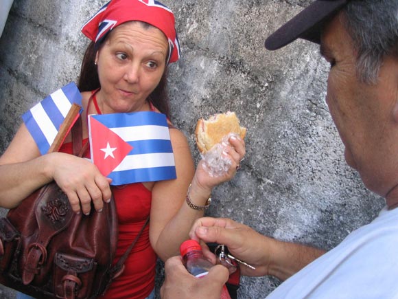 Cuba: desfile del 1ro de mayo. Foto Kaloian
