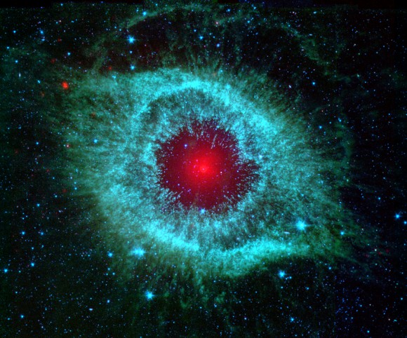 Nebulosa ngc 7293, conocida como El ojo de Dios, captada recientemente por el Hubble