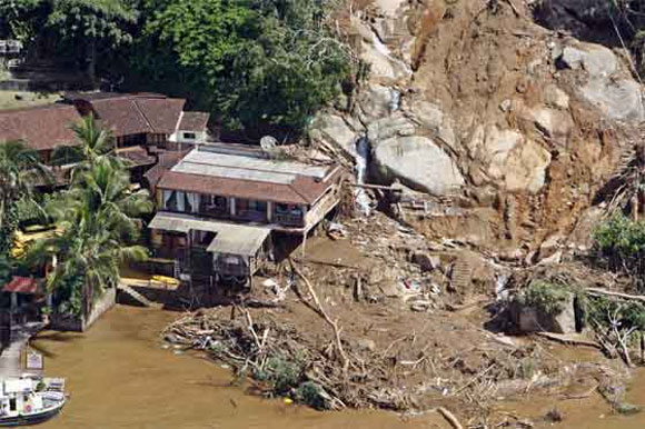 Río de Janeiro: Lluvias e inundaciones causan más de 100 muertos 