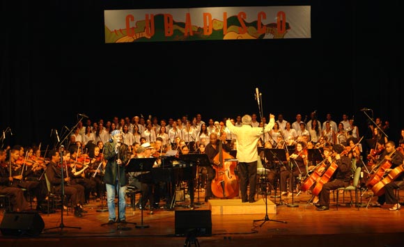 Gala Clausura Cubadisco 2010. Foto: Marianela Dufflar