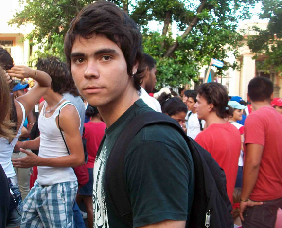 aniel Romero, que encarnó al joven José Martí en la más reciente producción de Fernando Pérez, participa junto a sus compañeros del Instituto Superior de Arte (ISA)