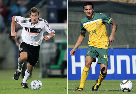 Miroslav Klose y el australiano Tim Cahill - Foto: AFP Photo