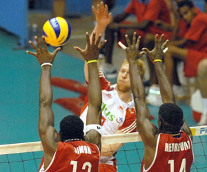 Cuba vs Polonia, Liga Mundial de Voleibol. Foto: Calixto N. Llanes