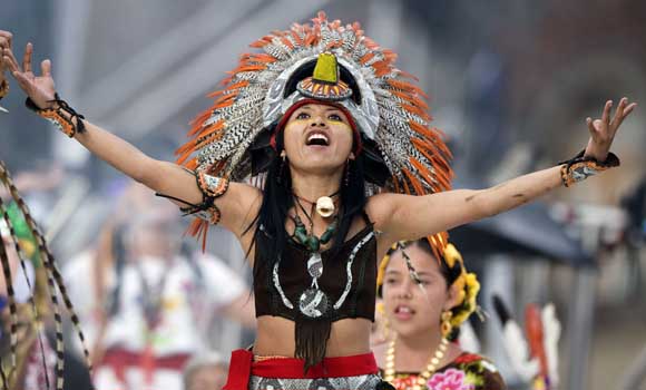 Detalle de un performance durante el opening de la celebración de independencia en Ciudad de México. AFP