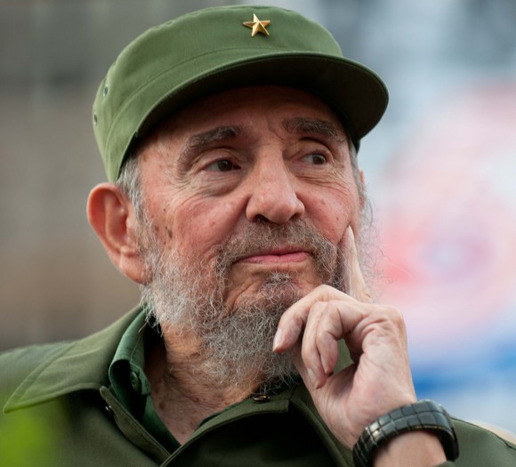 Fidel en el acto por el aniversario de los CDR. Foto: Roberto Chile