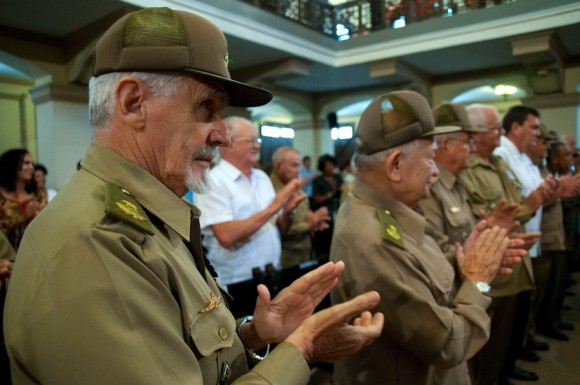 Fidel presenta "La contraofensiva estratégica". Foto: Roberto Chile