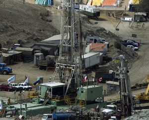 Chile: perforadora supera los 500 metros, a unos 110 metros de mineros