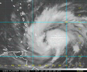 Imagen visible del satélite, Tormenta Tropical Tomas (NOAA)