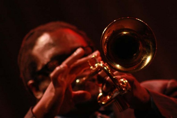 Wynton Marsalis regaló, junto a la Jazz at Lincoln Center Orchestra (JLCO) de Nueva York, una noche mágica a los que abarrotaron el céntrico teatro habanero Mella. Foto: 10K