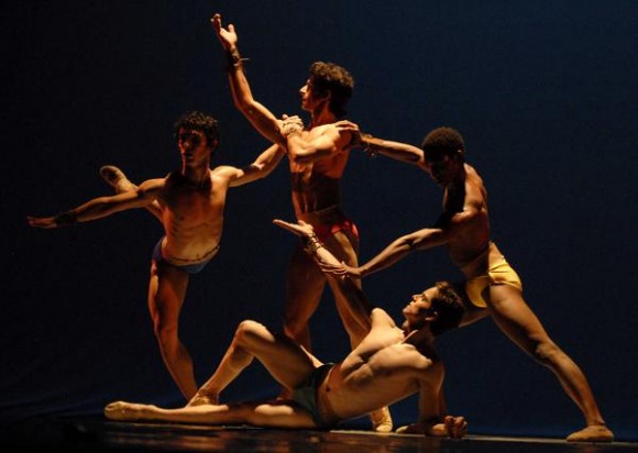 Presentación de «Canto vital» en el Gran Teatro de La Habana, el 7 de noviembre de 2010, durante la Gala de clausura del 22 Festival Internacional de Ballet..AIN  FOTO/Roberto MOREJON RODRIGUEZ