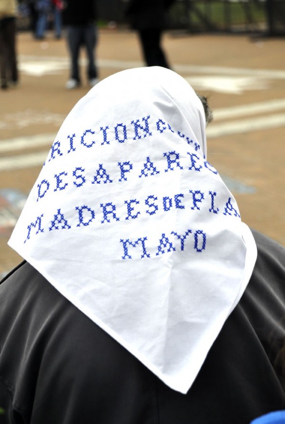 Madres de Plaza de Mayo. Foto: Kaloian