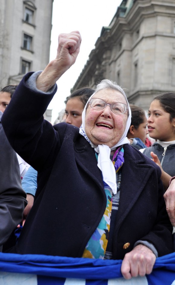 Madres de Plaza de Mayo. Foto: Kaloian
