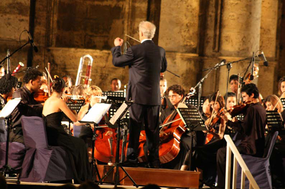 Concierto de la Orquesta Sinfonica del ISA en La Catedral. Foto:10K