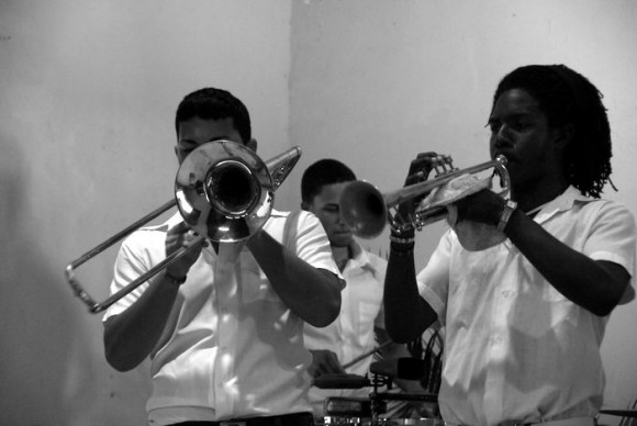 Jóvenes músicos. Foto: Iván Soca
