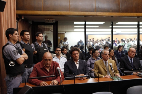 Los acusados por el Caso Gelman, durante el juicio. Foto:EFE