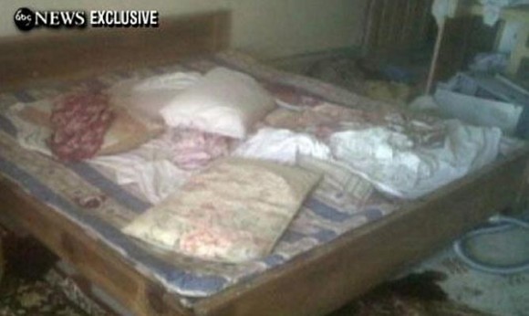 Una habitación de la casa donde presuntamente ha sido asesinado Bin Laden (ABC)