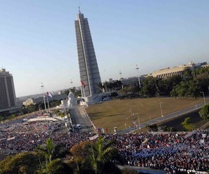 Desde las 7.30 am de mañana, multitudinario desfile en la Plaza de la Revolución