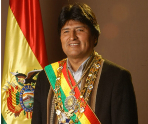 Evo Morales condena manejos de CNN con enfermedad de Chávez