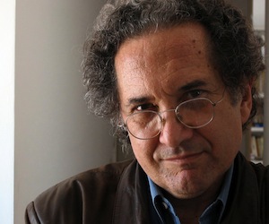 Ricardo Piglia recibe Premio Internacional de Novela Rómulo Gallegos