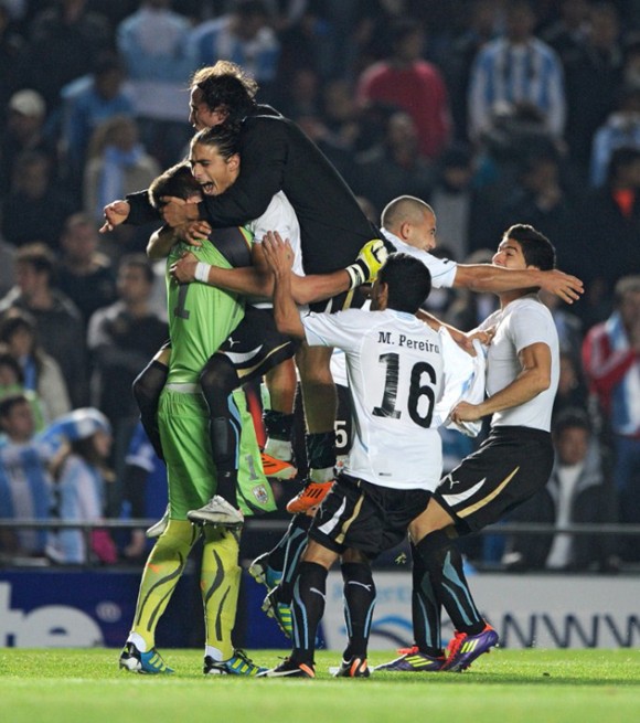“Tragedia en Santa Fe”: Uruguay elimina a Argentina de “su” Copa América. Foto: Reuters