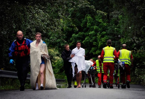 Las impactantes imágenes tras el tiroteo en la Isla de Utoeya. Foto: Reuters