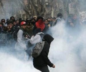 Otro día de represión en Santiago de Chile