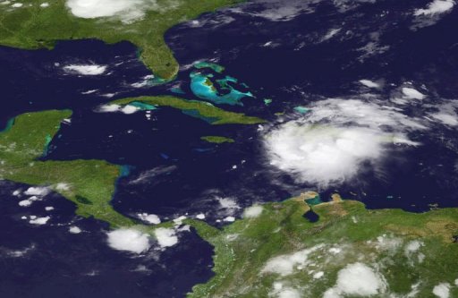 Imagen de satélite de la tormenta tropical Emily, este jueves (AFP/HO/NOAA)