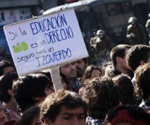 Paro y marcha en Chile, por aumento salarial justo