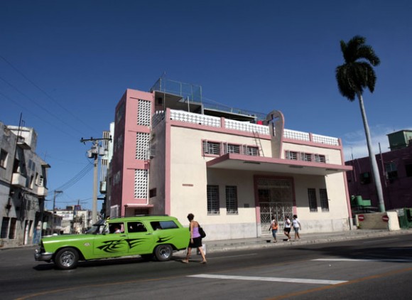 El templo de la Iglesia Evangélica Pentecostal, ubicado en Infanta y Santa Marta, en Centro Habana. Foto: Ismael Francisco