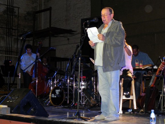 Las palabras de presentación del concierto estuvieron a cargo del trovador Silvio Rodríguez. Foto: Marianela Dufflar.