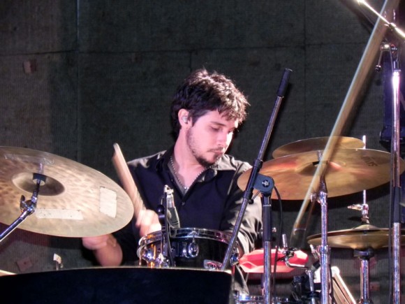 El  músico, Oliver Valdés, fue uno de los invitados al concierto. Foto: Marianela Dufflar