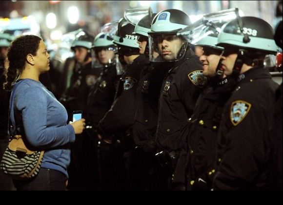 Desalojo a Occupy Wall Street en Nueva York. Foto: The Wall Street Journal