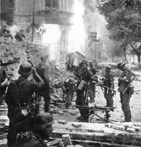 El 28 de junio de 1941 los alemanes ocuparon Minsk.