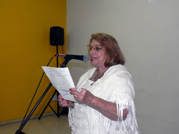 Eva Rodríguez  locutora cubana de gran prestigio recordó la presentación que hace 40 años le hiciera a Juan Formell y Los Van Van en la televisión cubana. Foto: Marianela Dufflar