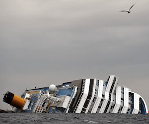 El dilema del Costa Concordia: ¿reparar, despedazar o hundir?