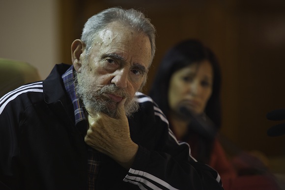Fidel Castro en la presentación de "Guerrillero del tiempo", de Katiuska Blanco. Foto: Roberto Chile