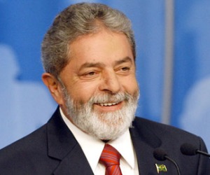 Lula da Silva augura segunda vuelta entre Rousseff y Neves